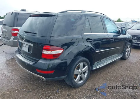 2011 Mercedes-Benz Ml 350 z USA, uszkodzony, nr VIN 4JGBB5GB1BA732511